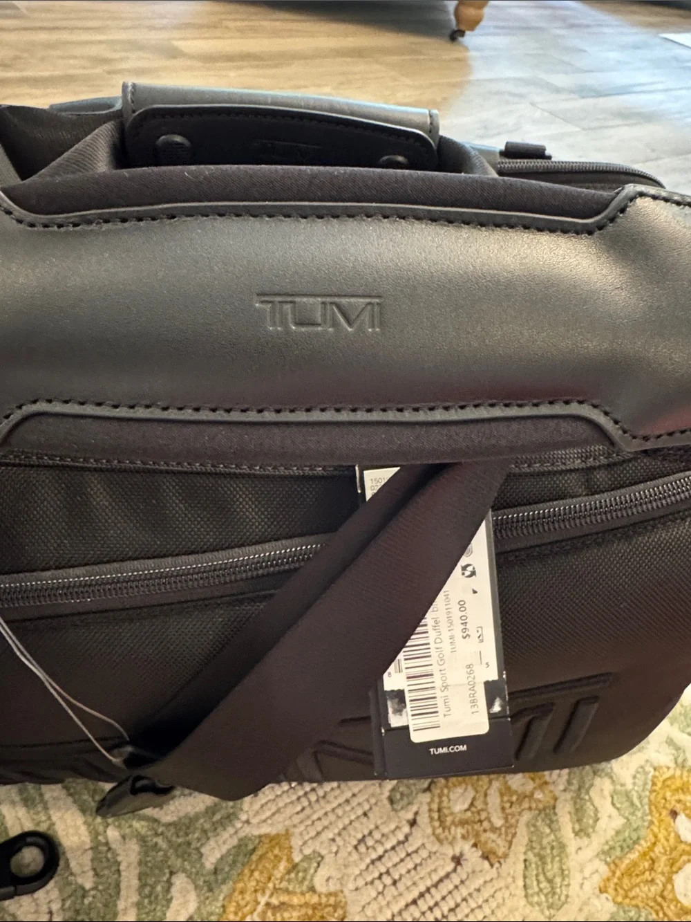 Tumi Sport Black Men’s golf Duffel with Detachable Shoulder Strap NWT